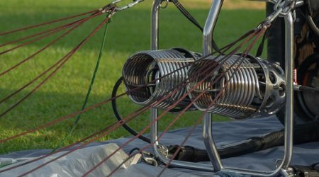 hot-air-balloon-7129125_640